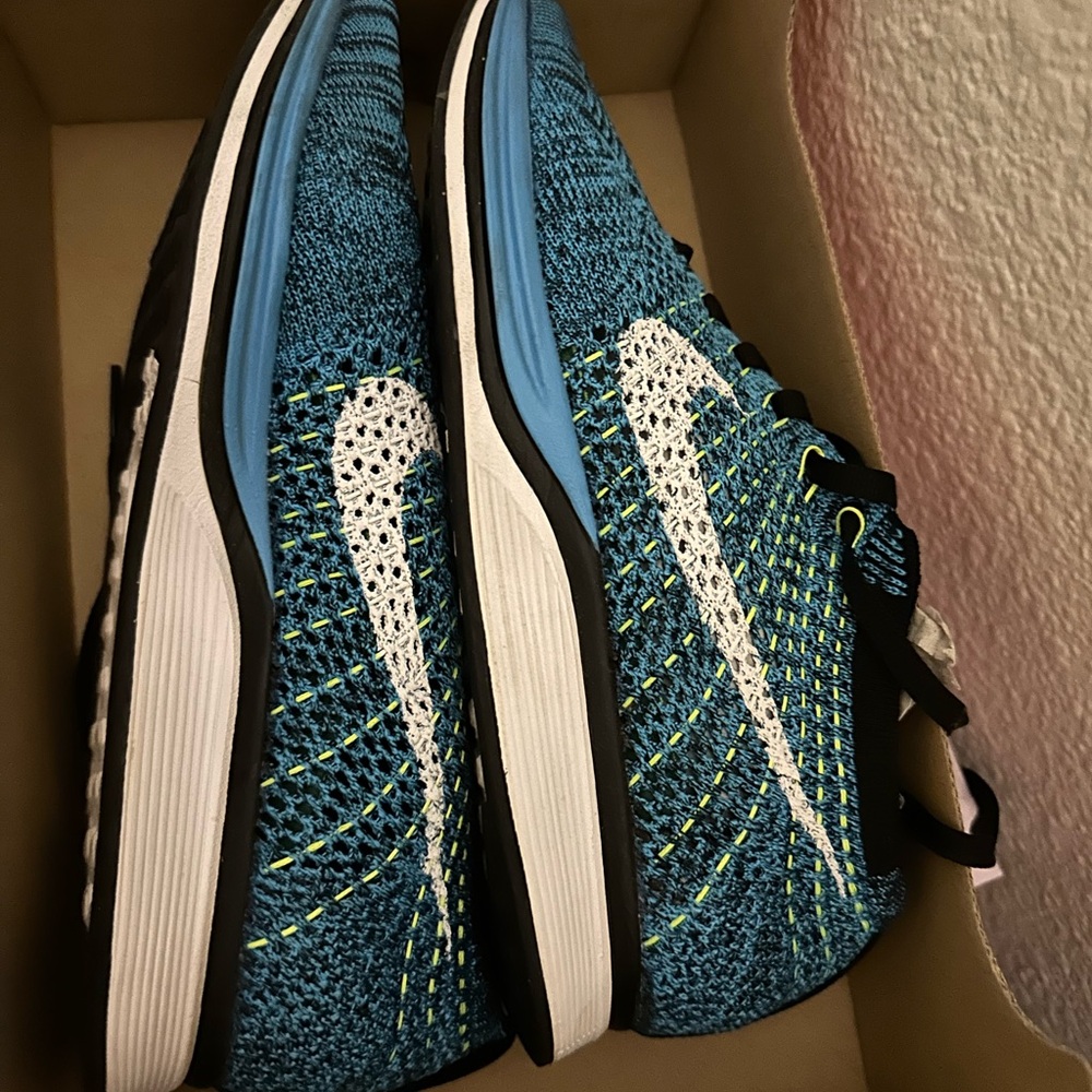 Nike flyknit racers